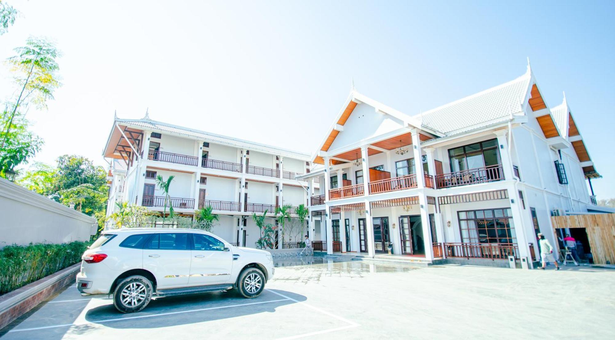 Relaxful Hotel泊岸酒店 Luang Prabang Bagian luar foto