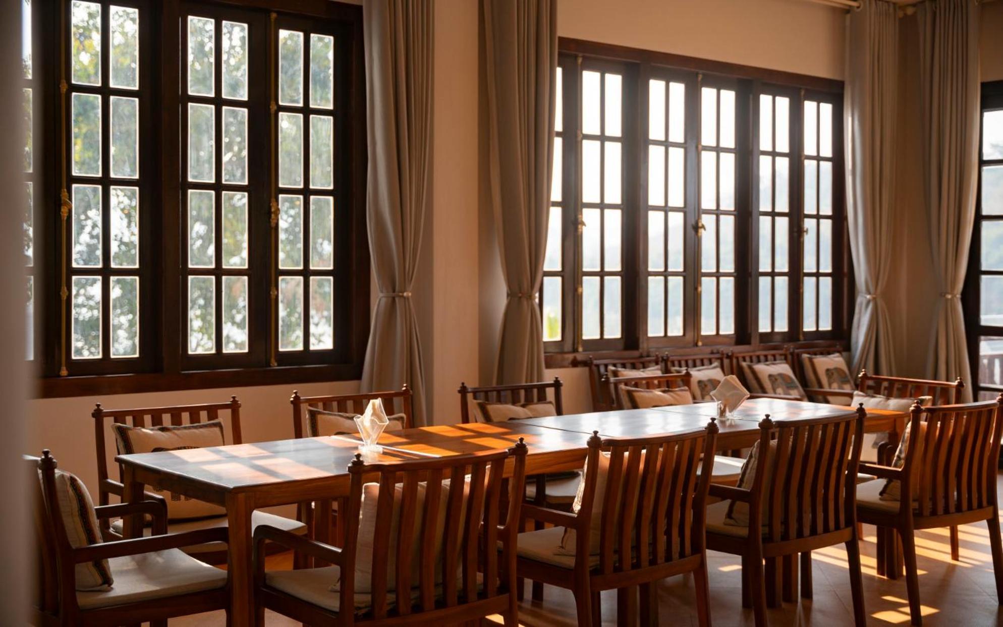 Relaxful Hotel泊岸酒店 Luang Prabang Bagian luar foto
