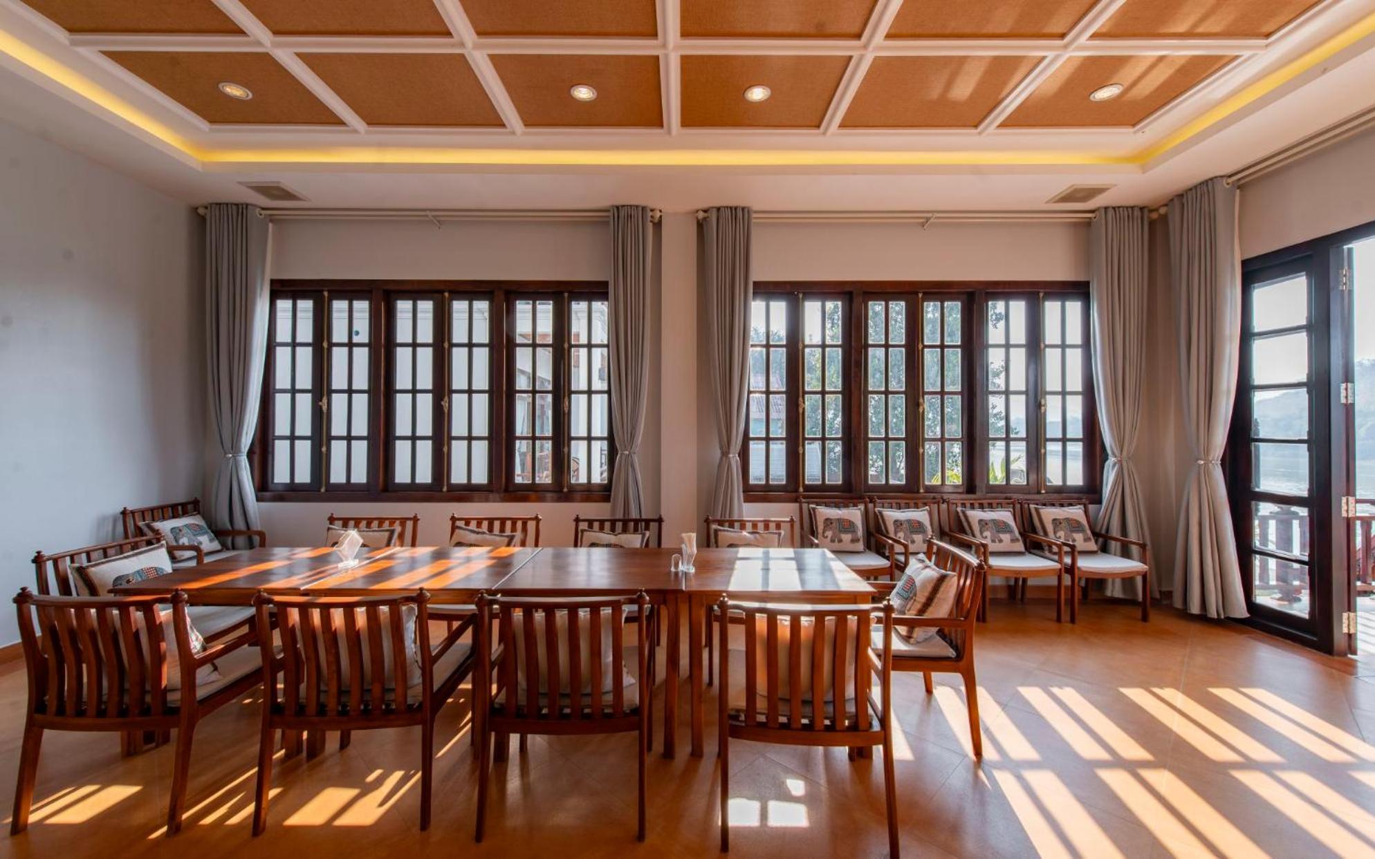 Relaxful Hotel泊岸酒店 Luang Prabang Bagian luar foto