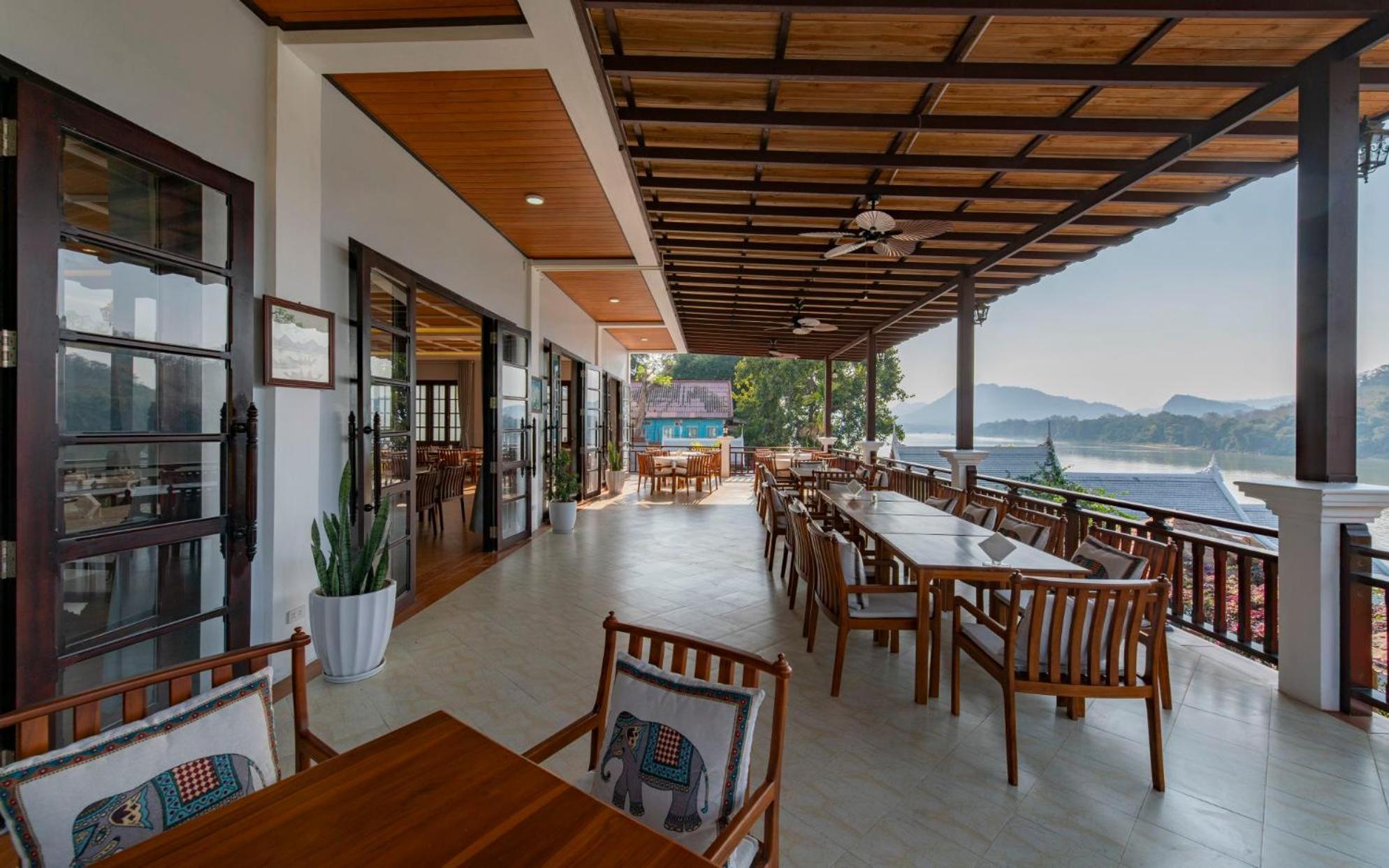 Relaxful Hotel泊岸酒店 Luang Prabang Bagian luar foto